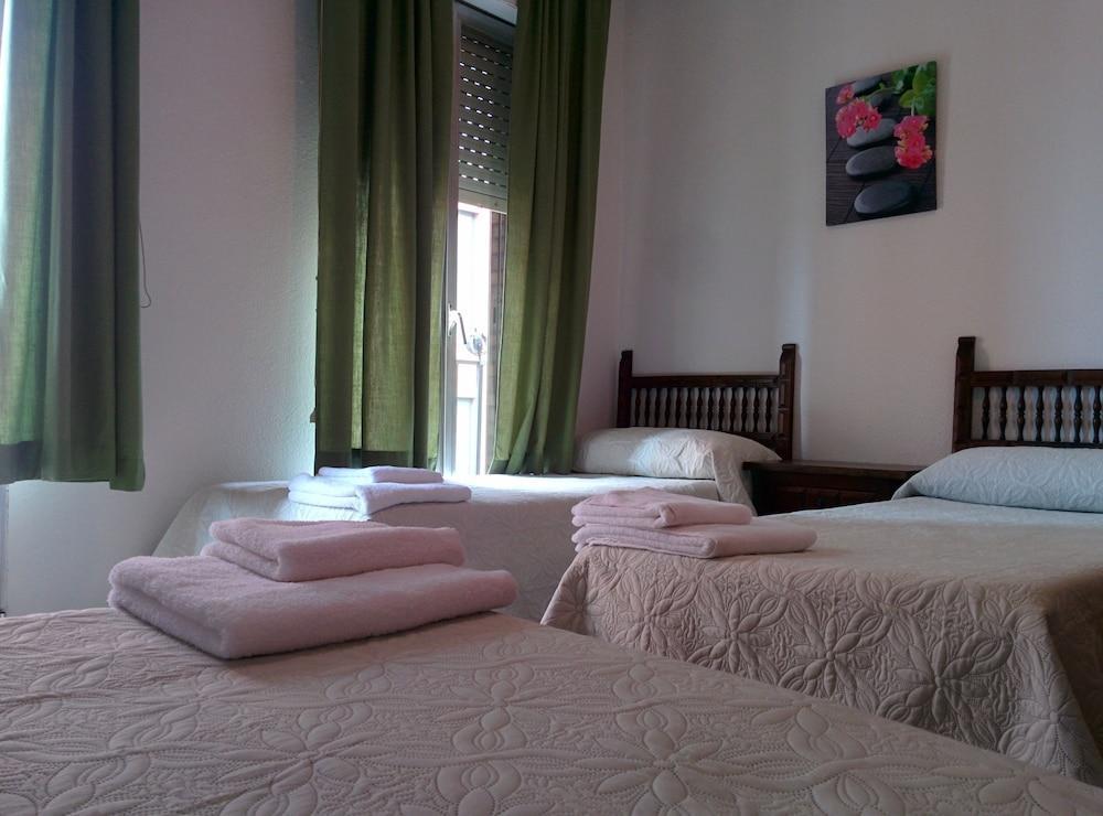 Hostal Santa Barbara سوريا المظهر الخارجي الصورة